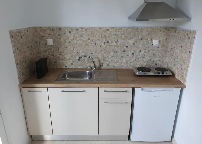 Aristotelis 아파트호텔 니드리