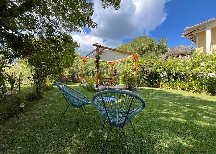 Aristotelis 3* 니드리